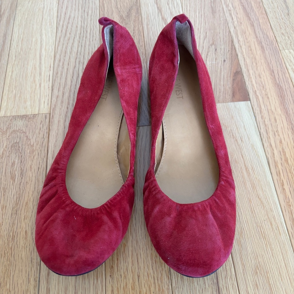 Nine West maroon leather flats